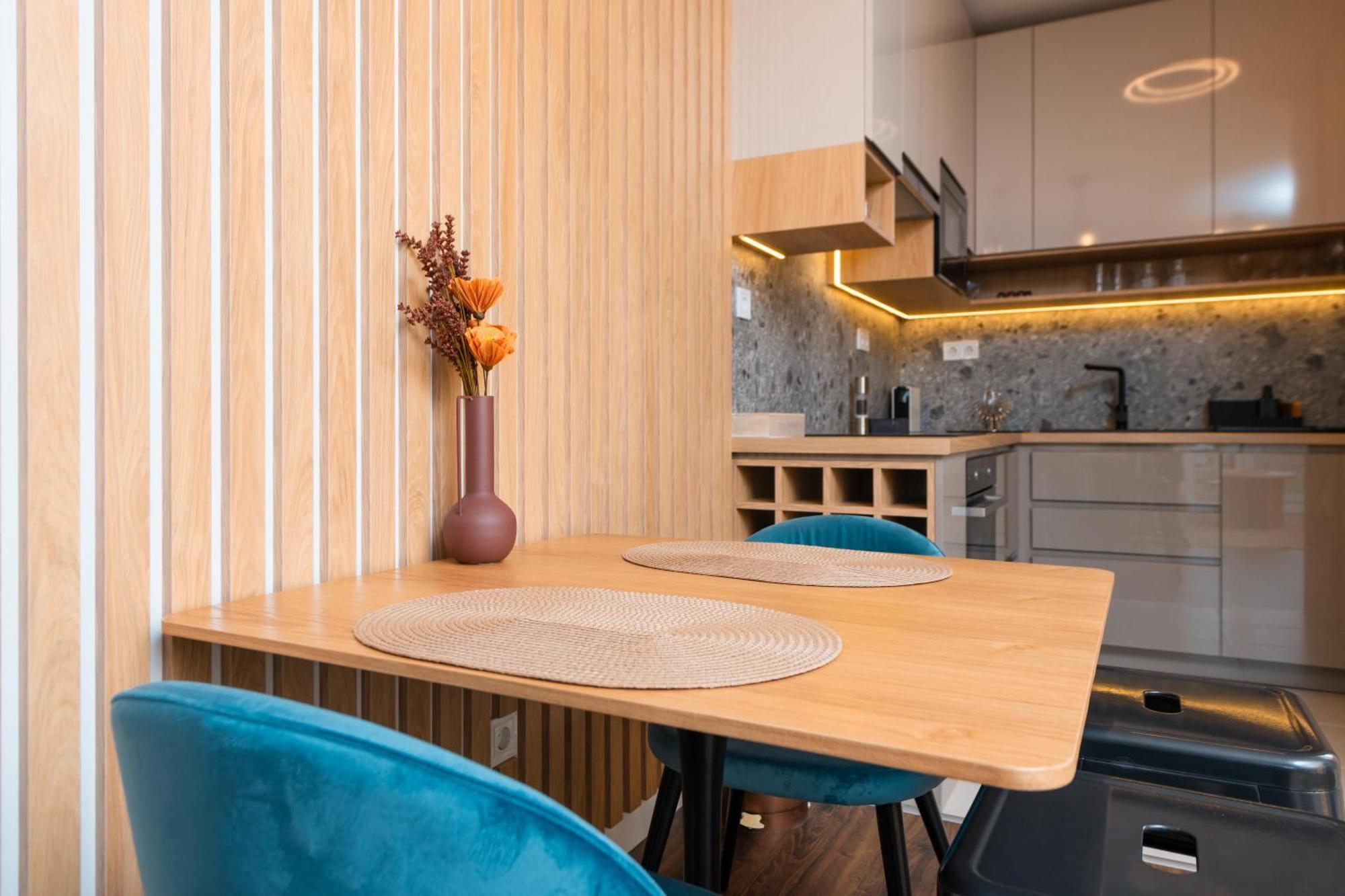Waterfront By Urbanrent Apartmán