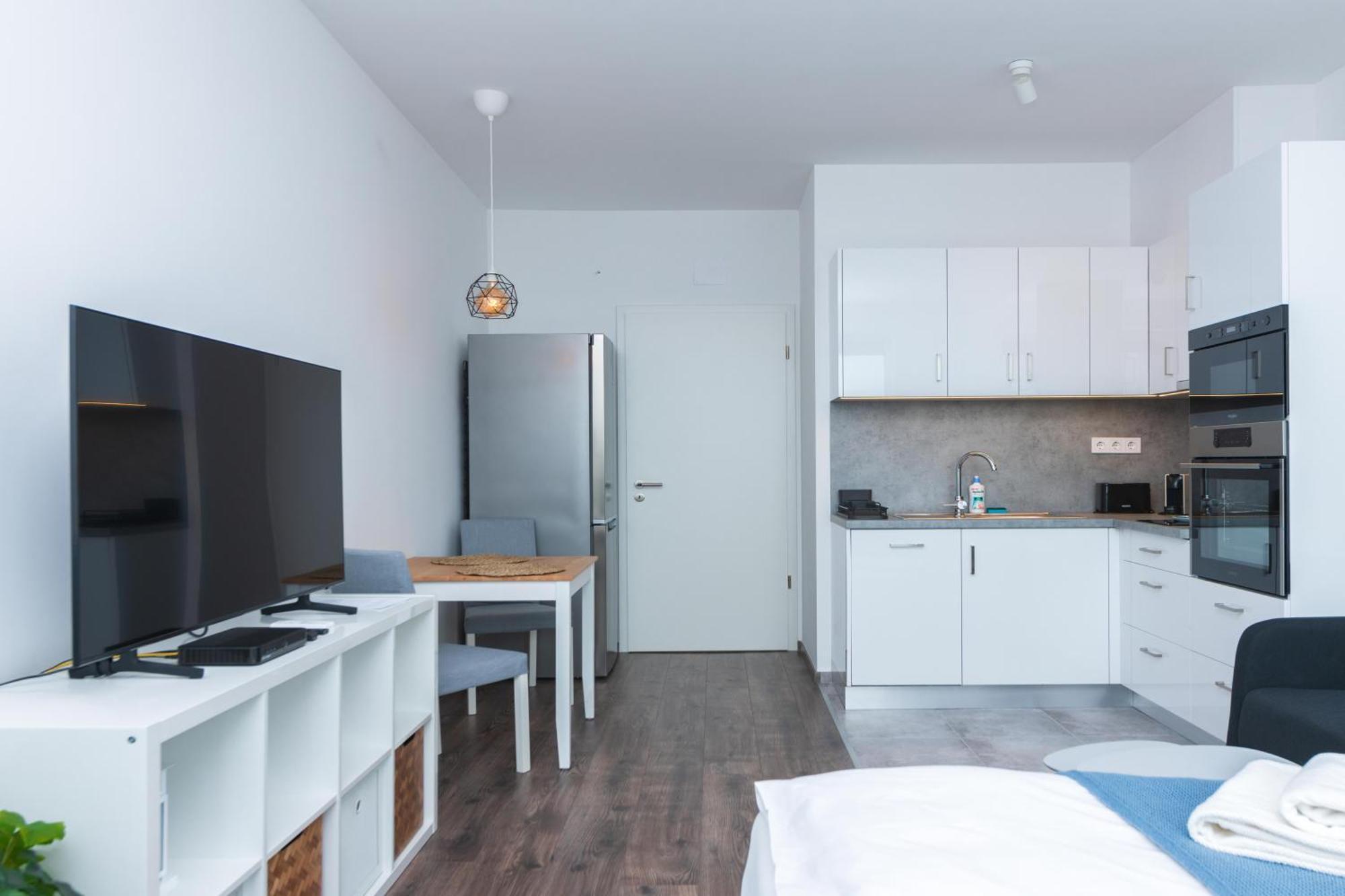 Waterfront By Urbanrent Appartement *