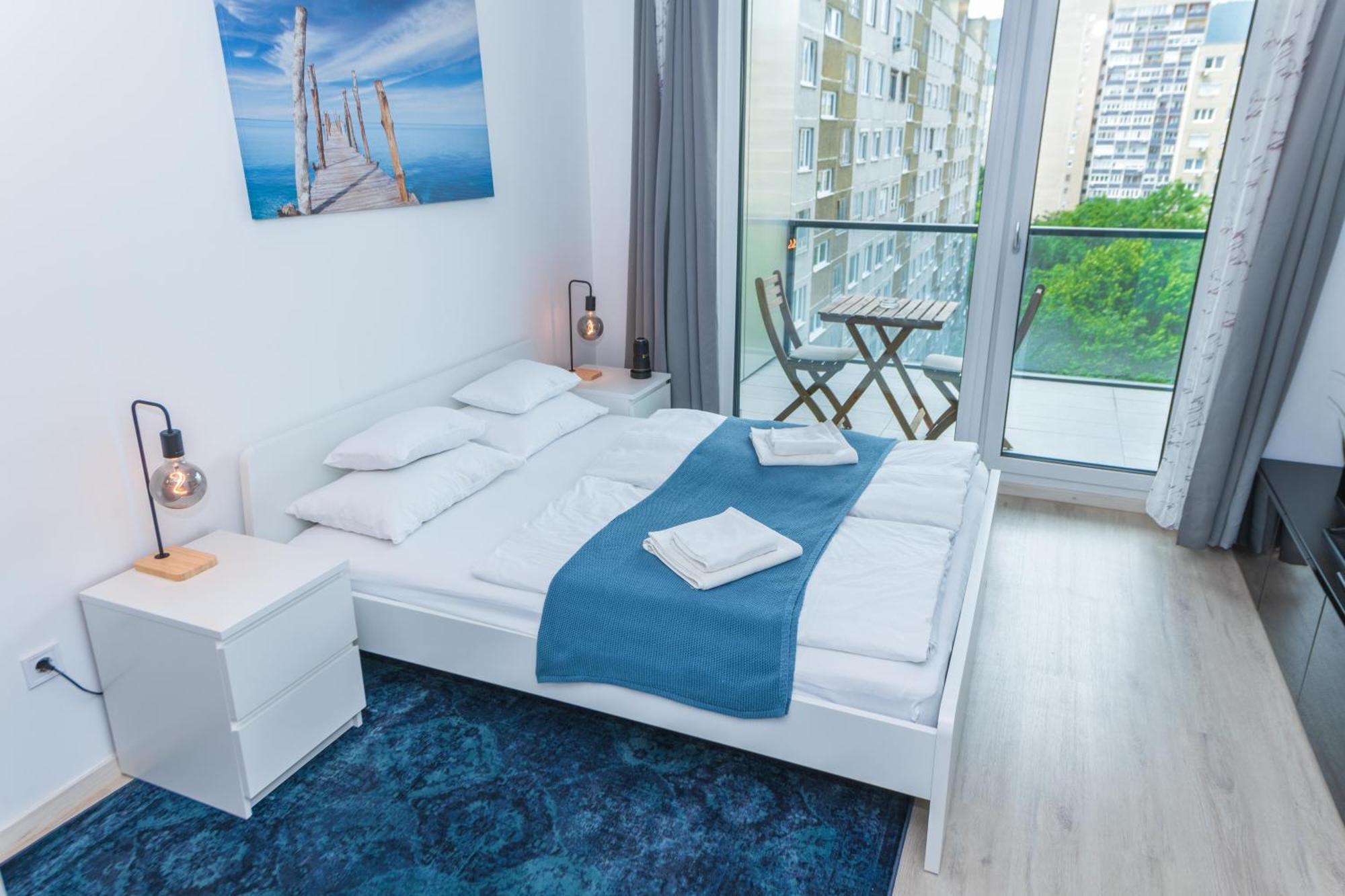 Waterfront By Urbanrent Appartement *